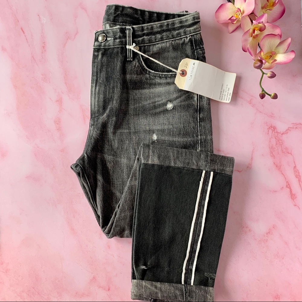 Tortoise Testudo Distressed Ankle Jeans EcoLuxe